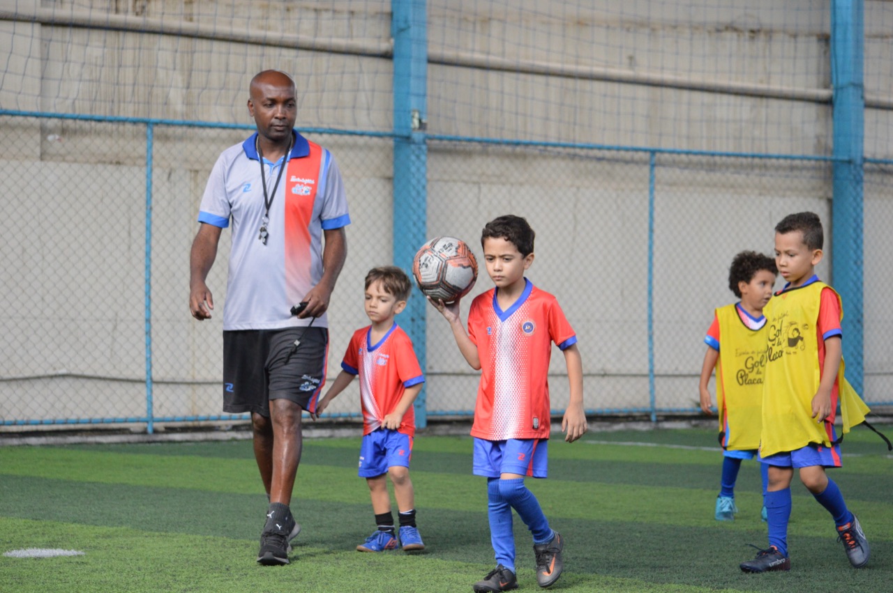 Aluno do Sub-16 em treino técnico de alta performance